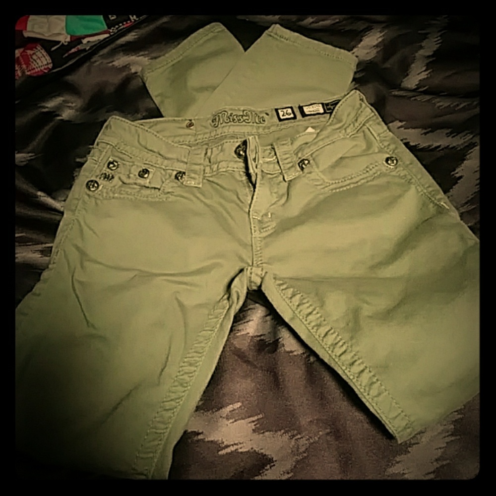 Beautiful green miss me jeans size 26